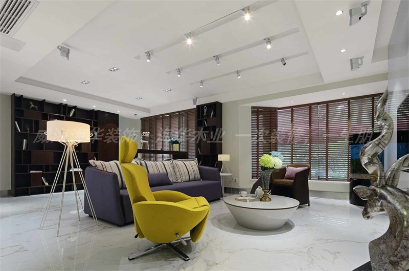 �������b�F(xi��n)���L(f��ng)��